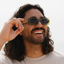 Load image into Gallery viewer, Soek Sunglasses | VIBE MOSS