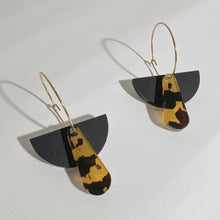 Load image into Gallery viewer, Deco hoop in Matte Black and Honey Tortoise Shell
