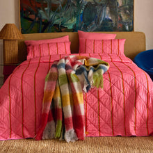 Load image into Gallery viewer, Cabin Tartan Cosy Blanket