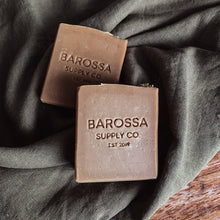 Load image into Gallery viewer, Craft Beer and Molasses Luxe Body Bar