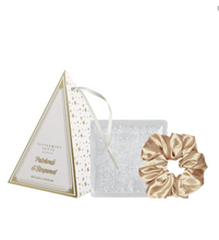 Load image into Gallery viewer, Bath Salts + Scrunchie Xmas Hanging Decor