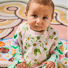 Load image into Gallery viewer, Sweet Daisy Organic Cotton Bib