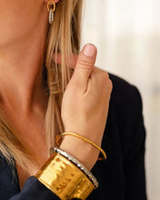 Load image into Gallery viewer, Claudia Minimalist Gold Cuff Bangle