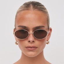 Load image into Gallery viewer, The Evangelista | Gold-Brown