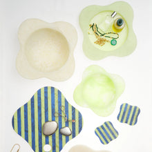 Load image into Gallery viewer, Cory Large Resin Bowl | Pearl