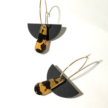 Load image into Gallery viewer, Deco hoop in Matte Black and Honey Tortoise Shell