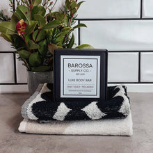 Load image into Gallery viewer, Craft Beer and Molasses Luxe Body Bar