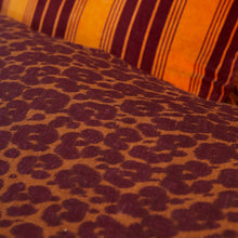 Load image into Gallery viewer, Odette Linen Pillowcase Set