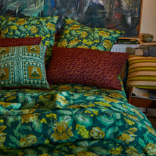 Load image into Gallery viewer, Odette Linen Pillowcase Set