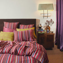 Load image into Gallery viewer, Corinne Linen Pillowcase Set