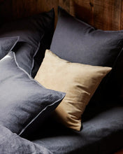 Load image into Gallery viewer, Ravello Linen Pillowcase Set | Denim