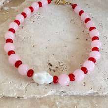 Load image into Gallery viewer, Wilma Baroque Pearl Necklace - Vovo