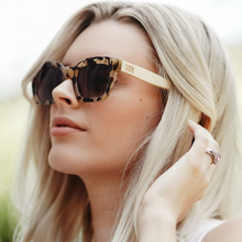 Load image into Gallery viewer, Soek Sunglasses | ZAHRA OPAL TORT