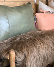 Load image into Gallery viewer, Icelandic Sheepskin Rug | Fawn