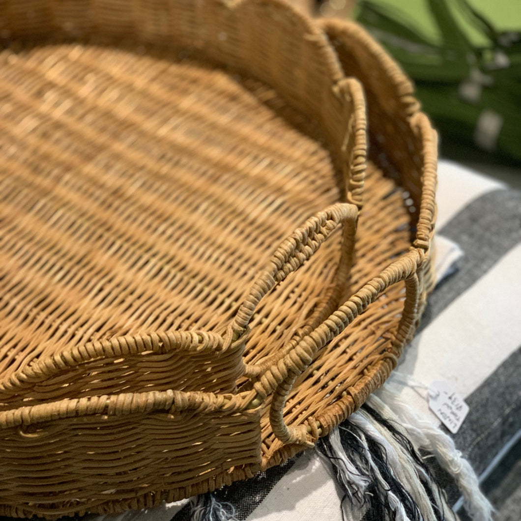 Scallop Rattan Tray  | Natural