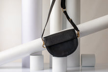Load image into Gallery viewer, Berlin Crossbody Leather Handbag - Black

