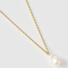Load image into Gallery viewer, Abigail Pearl Necklace

