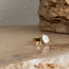 Load image into Gallery viewer, Balta Pearl Ring
