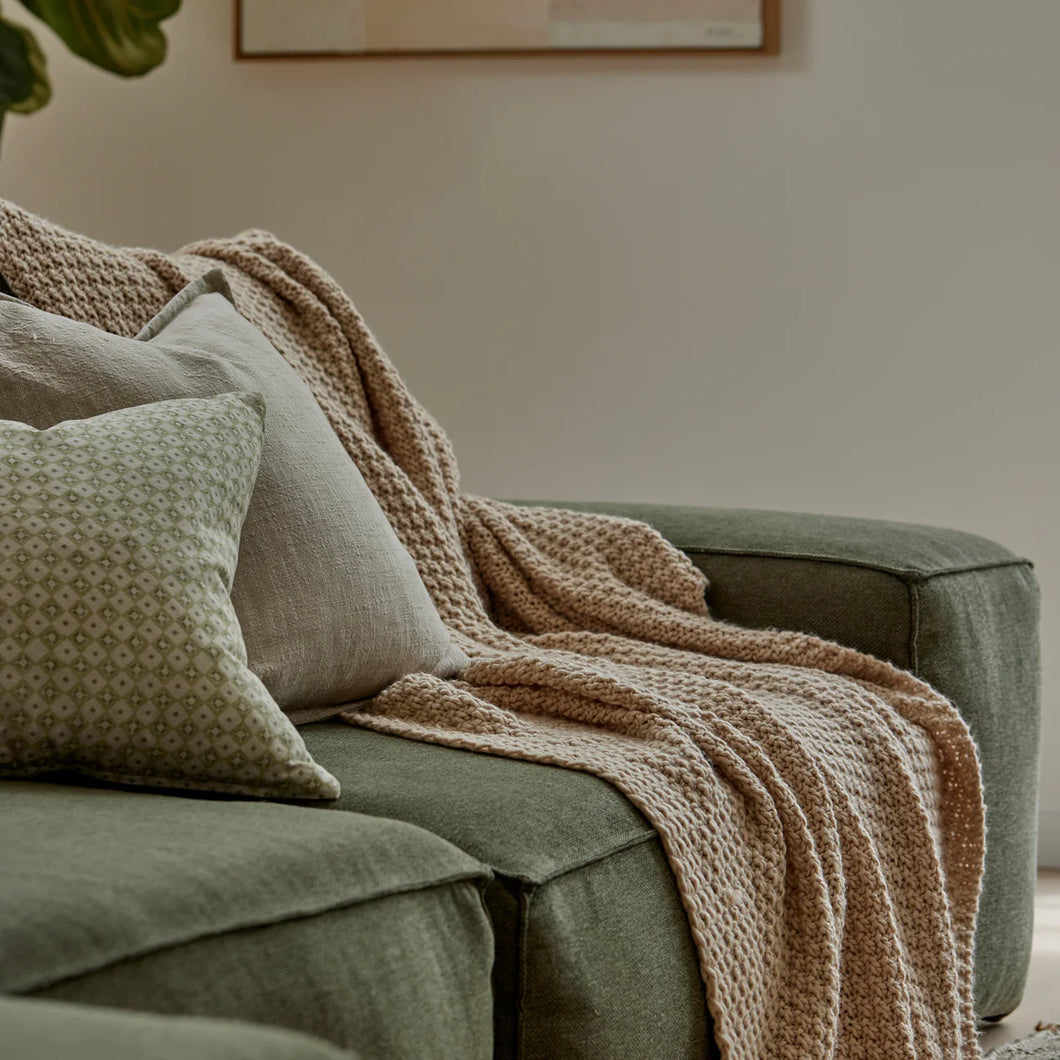 Large Chunky Knit Throw Rug Blanket in Natural Oat 