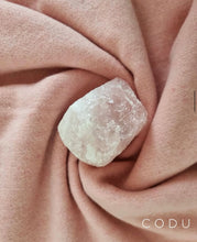 Load image into Gallery viewer, Oxford Merino Throw | Blush
