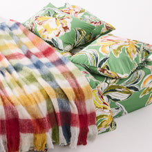 Load image into Gallery viewer, Cabin Tartan Cosy Blanket
