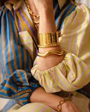 Load image into Gallery viewer, Claudia Minimalist Gold Cuff Bangle
