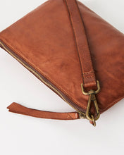 Load image into Gallery viewer, Baby Crossbody | Cognac   || Juju + Co
