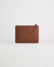 Load image into Gallery viewer, Clutch | Cognac   || Juju + Co
