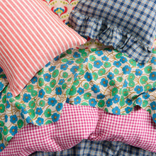 Load image into Gallery viewer, Southside Stripe Pillowcase Set | Standard
