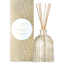Load image into Gallery viewer, Passion Berry Pavlova Fragrance Diffuser
