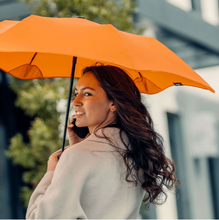 Load image into Gallery viewer, Blunt Metro | Mango Orange
