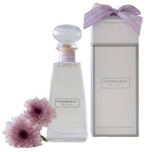 Load image into Gallery viewer, Standard Diffuser | White Jasmine &amp; Citrus Blossom
