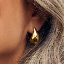 Load image into Gallery viewer, Delphine Gold Earrings
