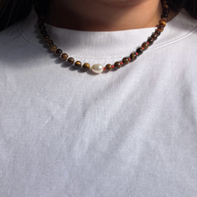 Load image into Gallery viewer, Maple Necklace
