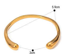 Load image into Gallery viewer, Claudia Minimalist Gold Cuff Bangle
