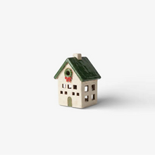 Load image into Gallery viewer, Nordgard Cottage with Bow Wreath
