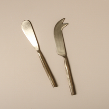 Load image into Gallery viewer, Fettle Cheese Knife
