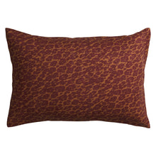 Load image into Gallery viewer, Odette Linen Pillowcase Set
