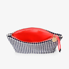 Load image into Gallery viewer, Napili Case Large | Navy/White
