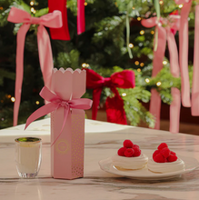 Load image into Gallery viewer, Passion Berry Pavlova Mini Candle Bon Bon
