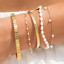 Load image into Gallery viewer, Sofia Pearl Bracelet
