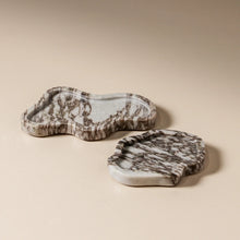 Load image into Gallery viewer, Swoon Marble Tray
