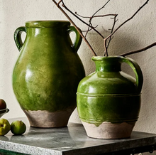 Load image into Gallery viewer, Provencal Vase Emerald Green
