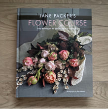 Load image into Gallery viewer, Book || Jane Packers Flower Course
